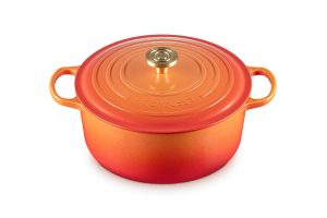 LE CREUSET Signature Round Dutch Oven 7.25qt Flamme Dorée w/ Crucible Knob
