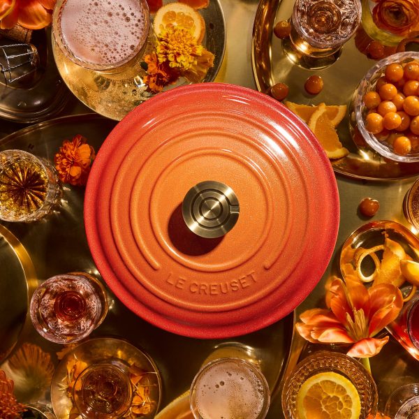 LE CREUSET Signature Round Dutch Oven 4.5qt Flamme Dorée w/ Crucible Knob - Image 5